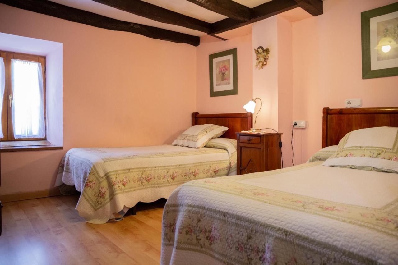 Casa Navarlaz S N Valcarlos Ngoại thất bức ảnh